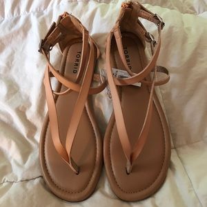Torrid strappy sandals NWT size 8